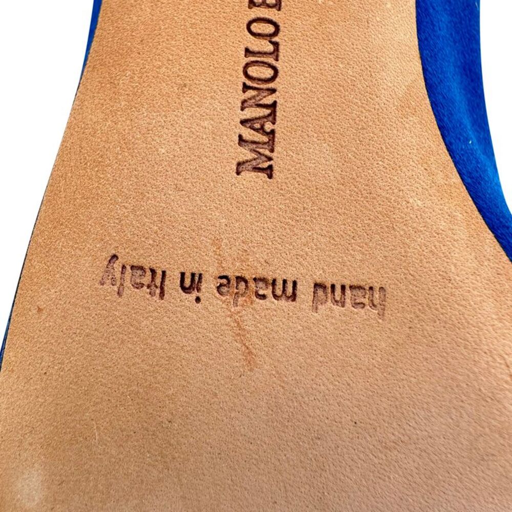 Manolo Blahnik Hangisi Embellished Pumps in Blue Satin - Picture 8 of 12